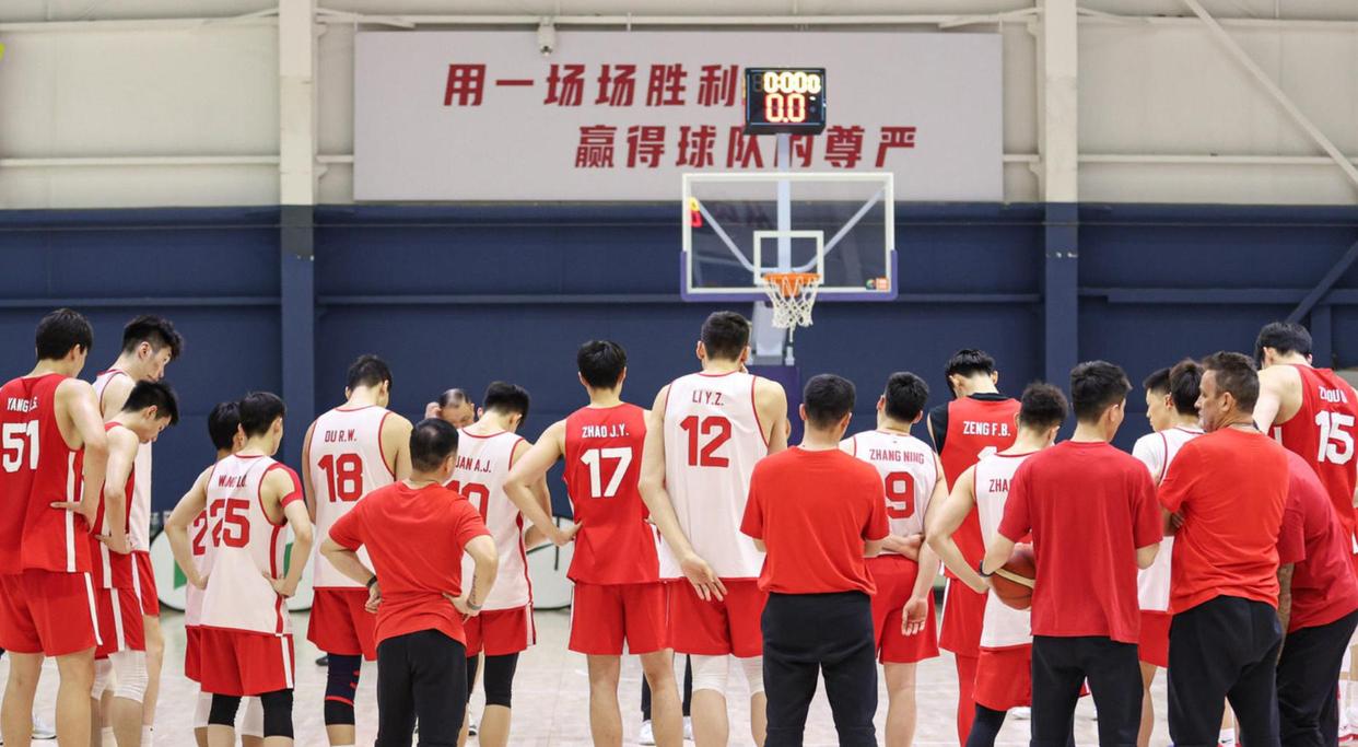 关于中国篮协新政策出台，球队备战全力以赴的信息