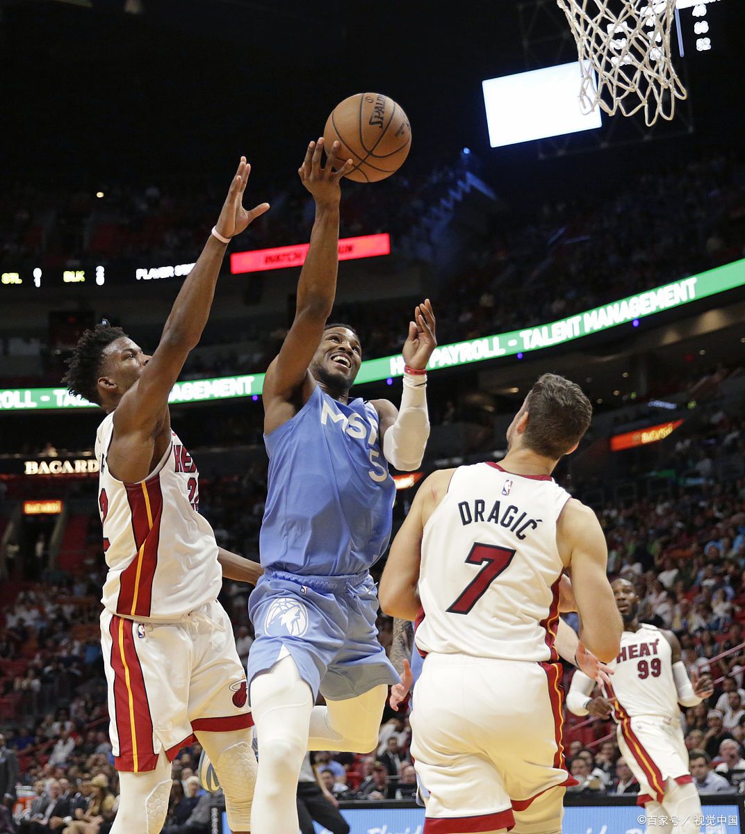 快船力克爵士，詹姆斯关键制胜