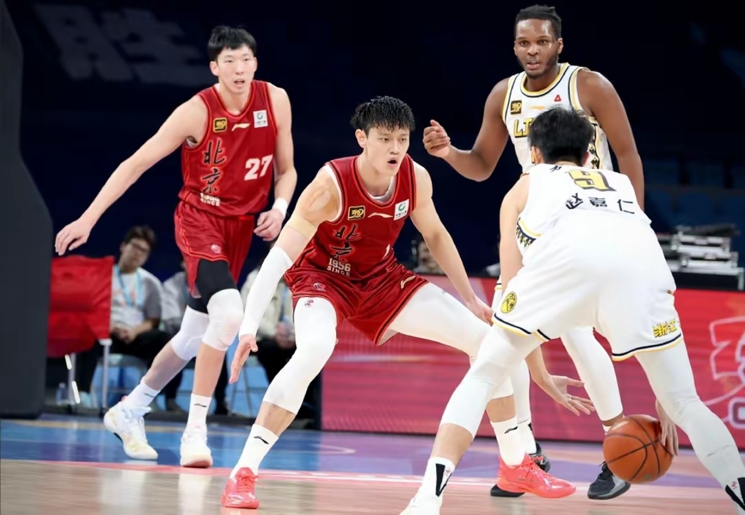 浙江队绝杀山西队,胡金秋点燃赛场 浙江队绝杀山西队,胡金秋点燃赛场