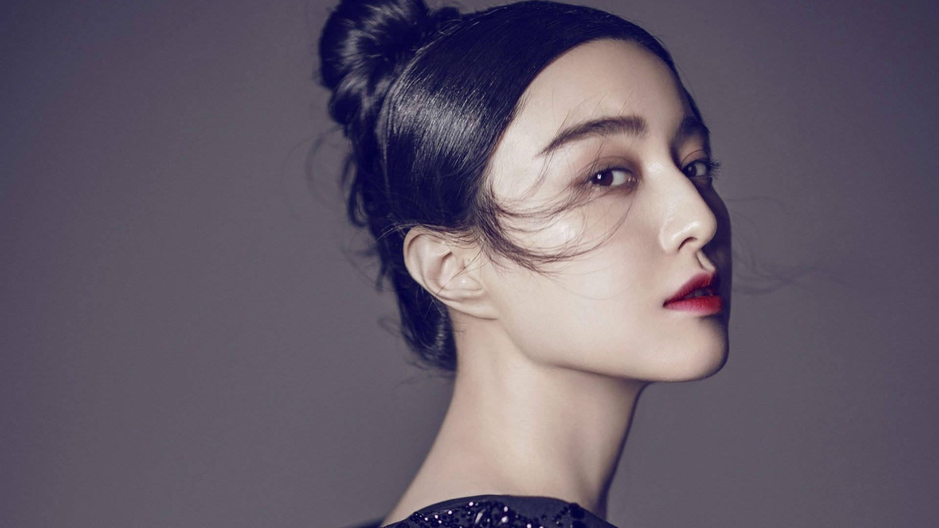 克莱狂飙42分创赛季新高!76人末节掀21-2攻击波击溃热火