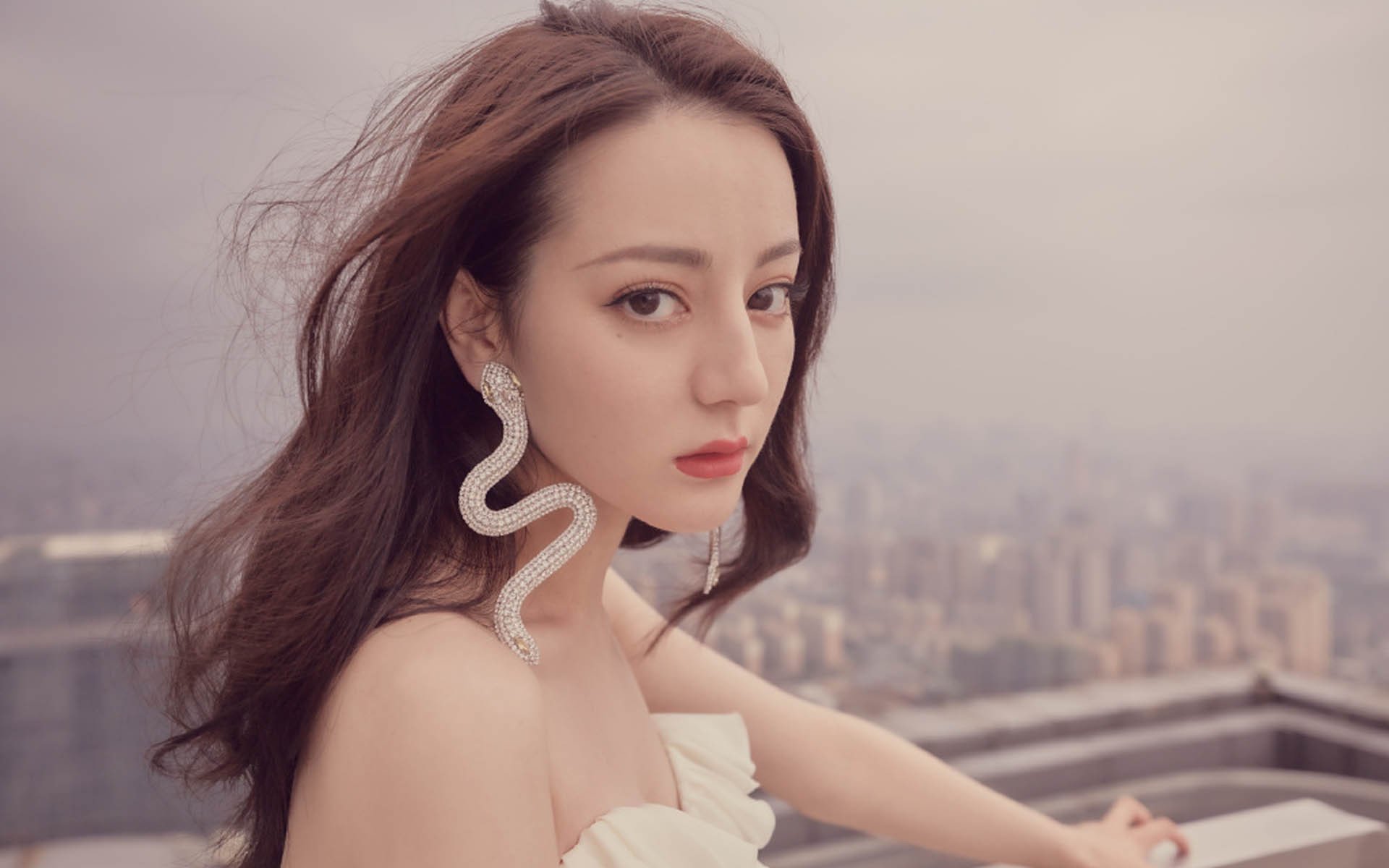 末节狂飙！拉梅洛三球接管比赛，太阳光芒被黄蜂新星掩盖